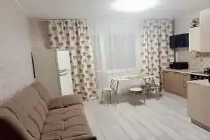 Na Nechyotnoy 4 Flat, Miass