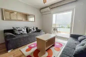 Riviera Retreat Studio Apartments, Risan