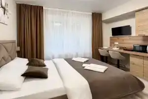 10 Kit na Dmitrovskoy Apartments, Moscow