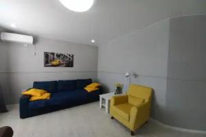 Prostornaya 2-k s krasivym vidom iz okna Flat, Elista