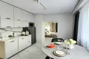 Uyutnaya S Vidom Na Gory Flat, Yalta