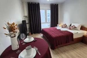 Svetlaya Studiya u Stantsii Mytischi Flat, Mytishchi
