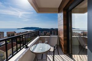 Tre Group Apartments, Becici