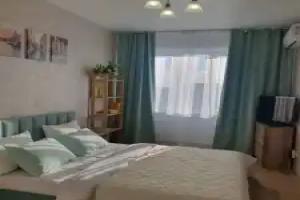Uyutnaya Ryadom S Aeroportom Tolmachyovo Flat, Ob'