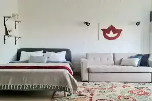 Happy Flagman  Ryadom S Metro Apartments