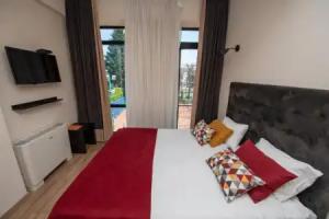 L.M Club Hotel, Tbilisi
