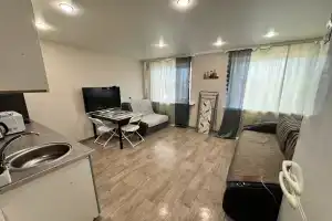 Na Zemetsa 26a Flat, Samara