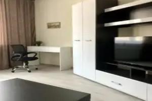 U Metro Novokosino Flat, Reutov
