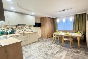 Lunacharskogo 216 Flat, Bor