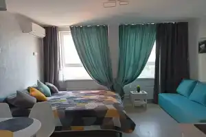 Vidovaya kvartira s oknami na reku Flat, Balashikha