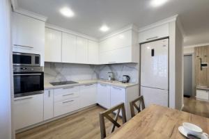Dvukhkomnatnaya V Tsentre Flat, Pavlodar