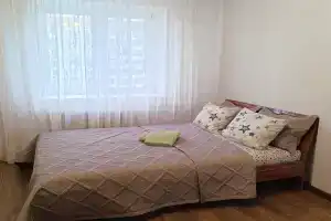 Na Ulitse Melnikayte 125B Flat, Tyumen