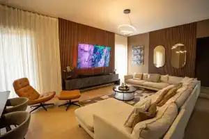 Urban Heaven Luxury Hostel