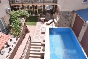 East Legend Hotel, Baku