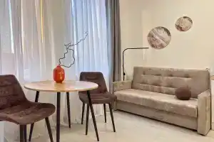 Granada Novaya Uyutnaya Studiya V Zhk Bayron Flat