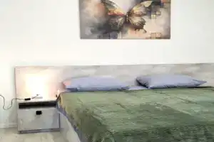 Engelsa 69  1-Komn Flat, Chelyabinsk