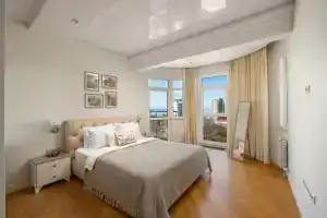 S Vidom Na More I 3 Balkonami V Tsentre Flat, Sochi