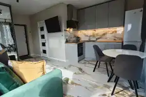 Aparton na Nezavisimosti 88 - 4x2 Apartments