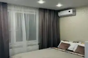 Studiya Vozle Aeroporta Tyumeni Flat, Tyumen