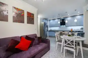 U Samogo Morya Dlya Vashey Semyi Flat, Adler