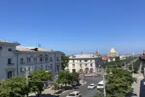 Estet Na Bolshoy Morskoy Flat, Sevastopol