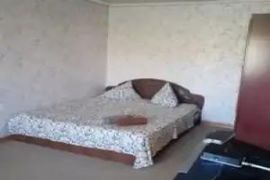 Na ulitse Svobody 24-1 Flat, Taganrog