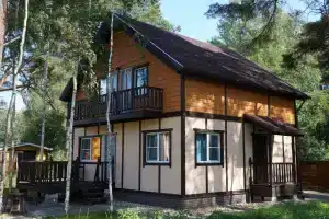 Ozernaya 38 Private House, Larionovo