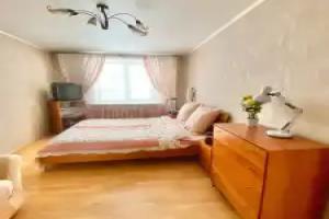 Na Khabarovskoy Ulitse, 60 Flat, Yuzhno-Sakhalinsk