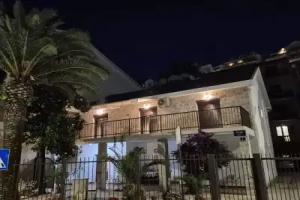 6 Palmi Budva Apartments, Budva