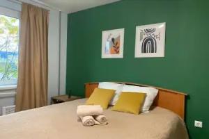 Na Vesenney 32 Flat, Chekhov