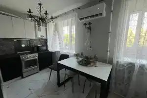 U Severnogo Vokzala Flat