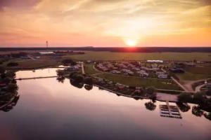 Fisherix Country Club, Krasnoye