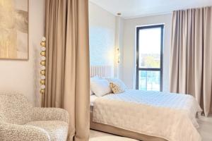 Novaya Studiya Yevrouyut V Elitnom Dome Apartments