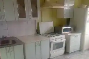 Uyutnaya Nedaleko ot Vokzalov Flat, Pervouralsk