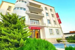 Turkiye Hotel – Free Massage, Baku
