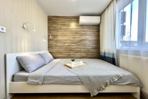 Dizaynerskaya Studiya 1/2 Flat, Artem