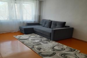 Na Beregu Reki Aley Flat, Rubtsovsk