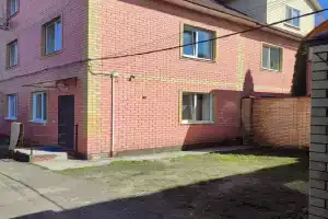 Taunkhaus 5 Komnat 3 Etazha Private House, Bryansk