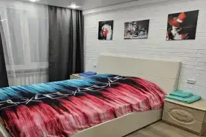 Na Ulitse 50 let Oktyabrya 27 Flat, Kirovsk