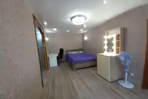 Chistaya Uyutnaya Novaya Kvartira-Odnushka Flat, Rubtsovsk