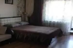 Komfortnaya Flat, Orel