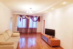Leningradskaya 68 Apartments, Biysk