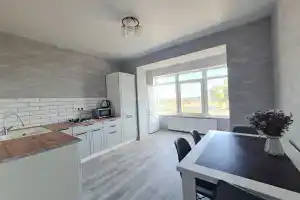 S Vidom Na More Flat