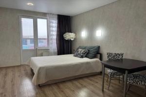 Studiya Ryadom s Metro Aviastroitelnaya Apartments