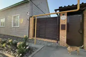 U reki Don Private House, Rostov-na-Donu