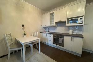 Komfortnaya Studiya U Aeroporta Flat