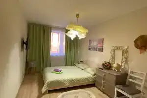 Ohtinskaya Alleya U Metro Devyatkino Apartments, St. Petersburg