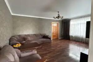 Sdayotsya Posutochno Private house, Sukhumi