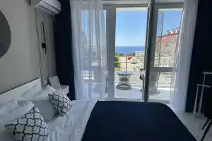 Elegans s Vidom na More Apartments, Sevastopol