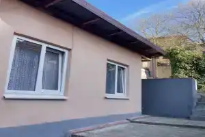 Domik v Myskhako, zeleny dvor Private home, Novorossijsk